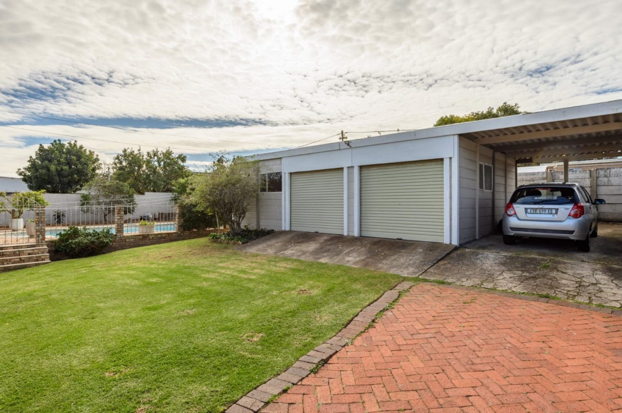 4 Bedroom Property for Sale in Linton Grange Eastern Cape